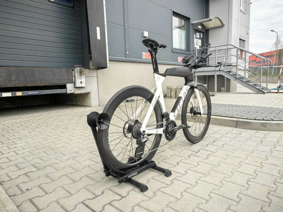 Rower FACTOR SLiCK Shadow White r.54