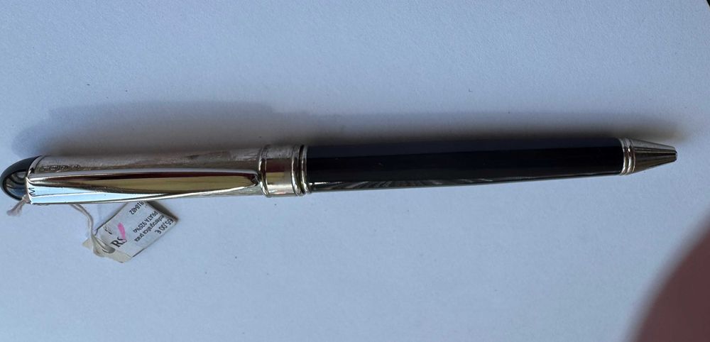 Caneta Esferográfica Executiva – Tampa em Prata 925 com Padrão Cinzelado em Diamante (Nova)
