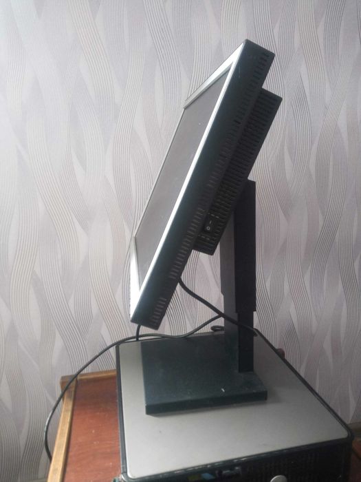 Монитор NEC 1760NX