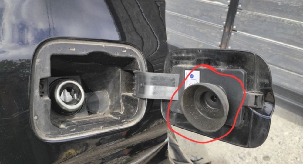 Osłona wlewu paliwa Fiat Panda 3 III