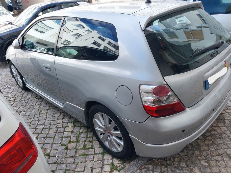 Honda Civic VII Hatchback 1.4 iS Gasolina 90cv • 2004 • 80.000 km