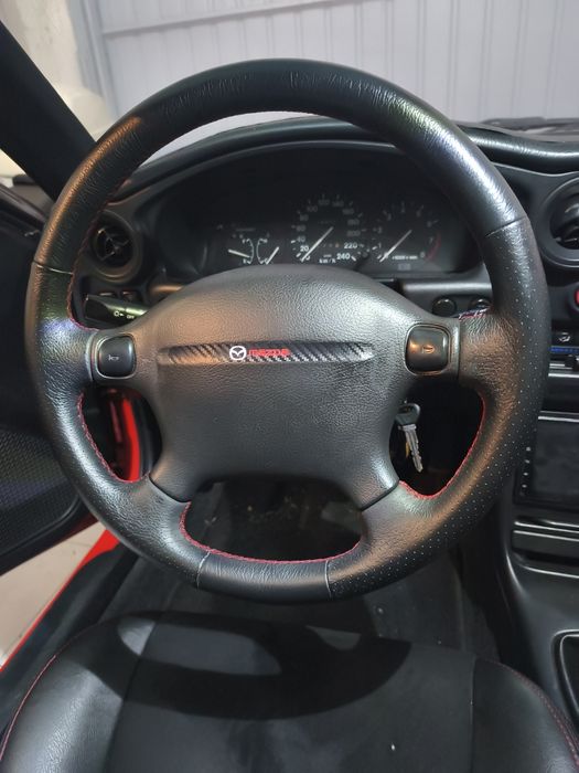 Mazda MX3 1.6cc 16V Vermelho