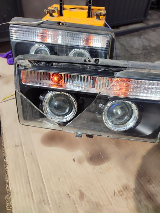 Продам фары ВАЗ 2105,2107