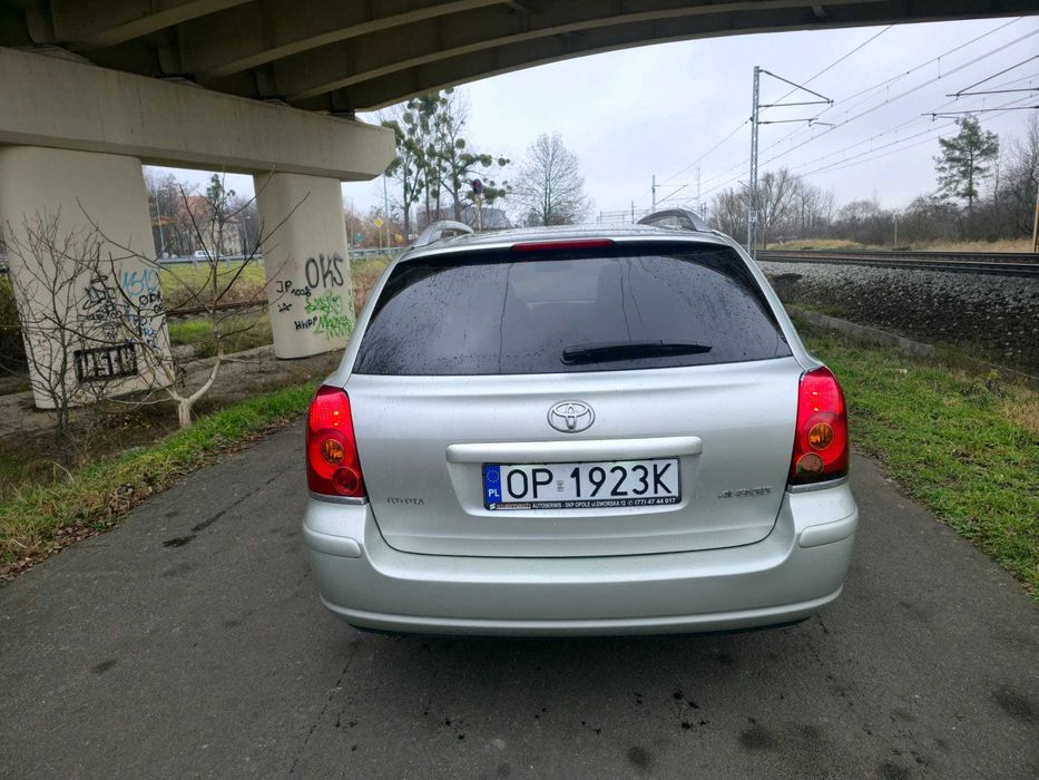 toyota avensis t25 1,8 vvt-i 129km