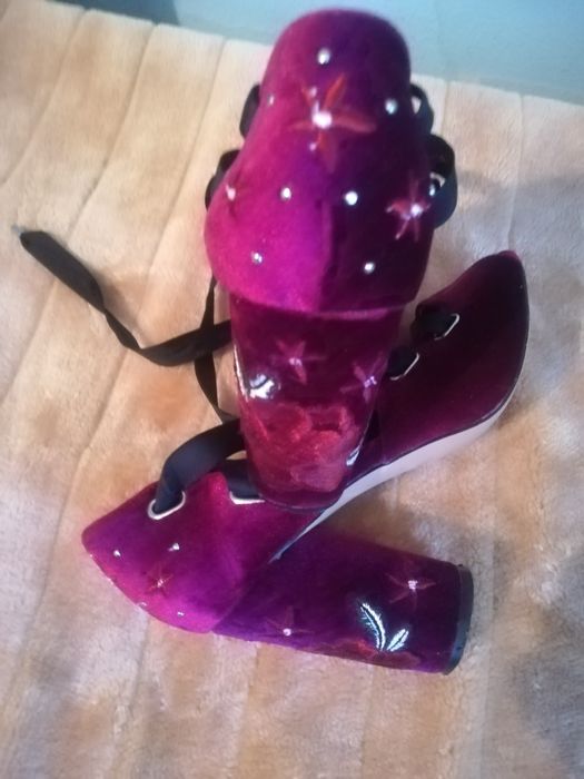 Sapatos de Veludo cor bordeaux