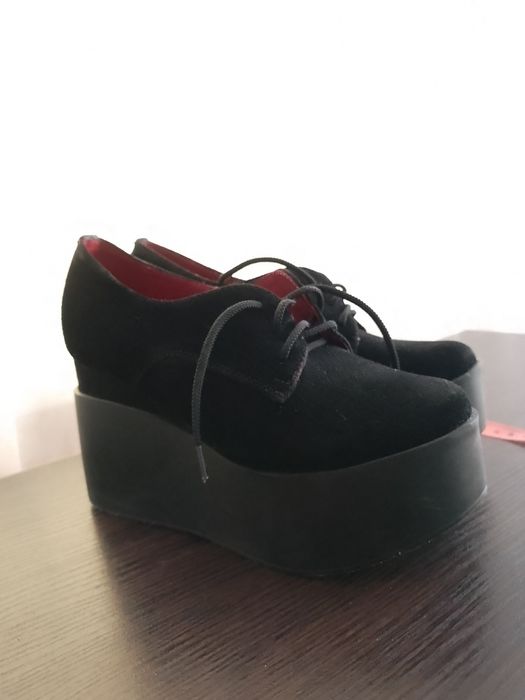 Продам новые туфли ботинки ботильоны