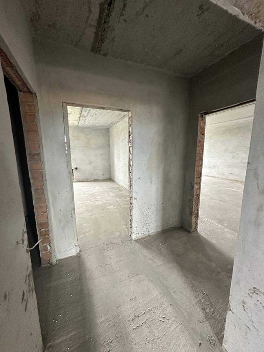 Продаж 3-х кім квартири в зданому будинку Богородчани