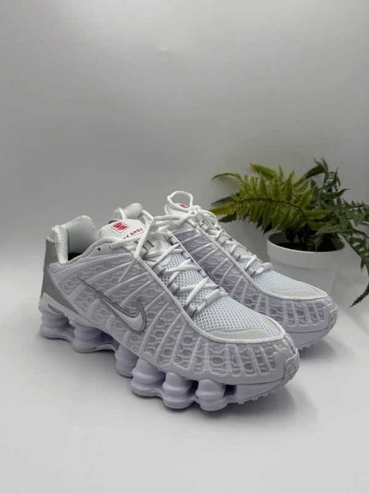 Butymęskie_Nike_Shox_TL_czarny Biały R.38
