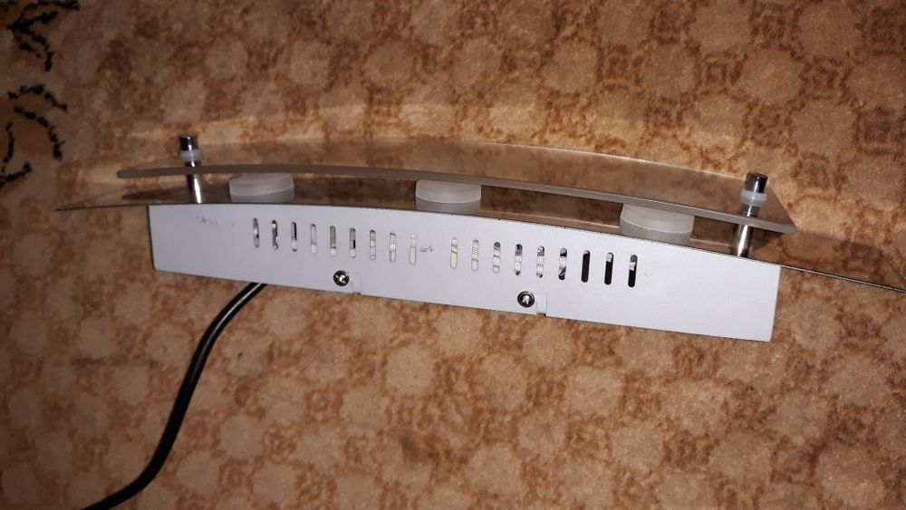 Lampa Led na ścianę z przełacznikiem
