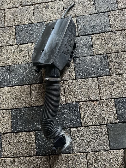 Dolot plastik obudowa przepustbicy audi a6 c4 2.8 v6 AAH