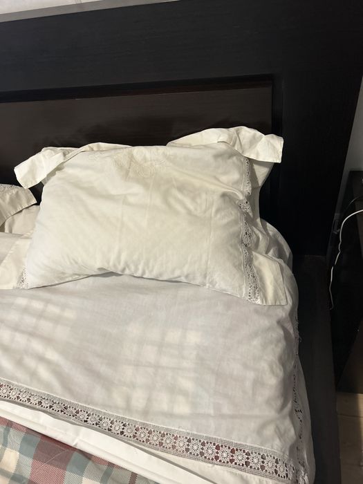Cama casal king Size em madeira wengue