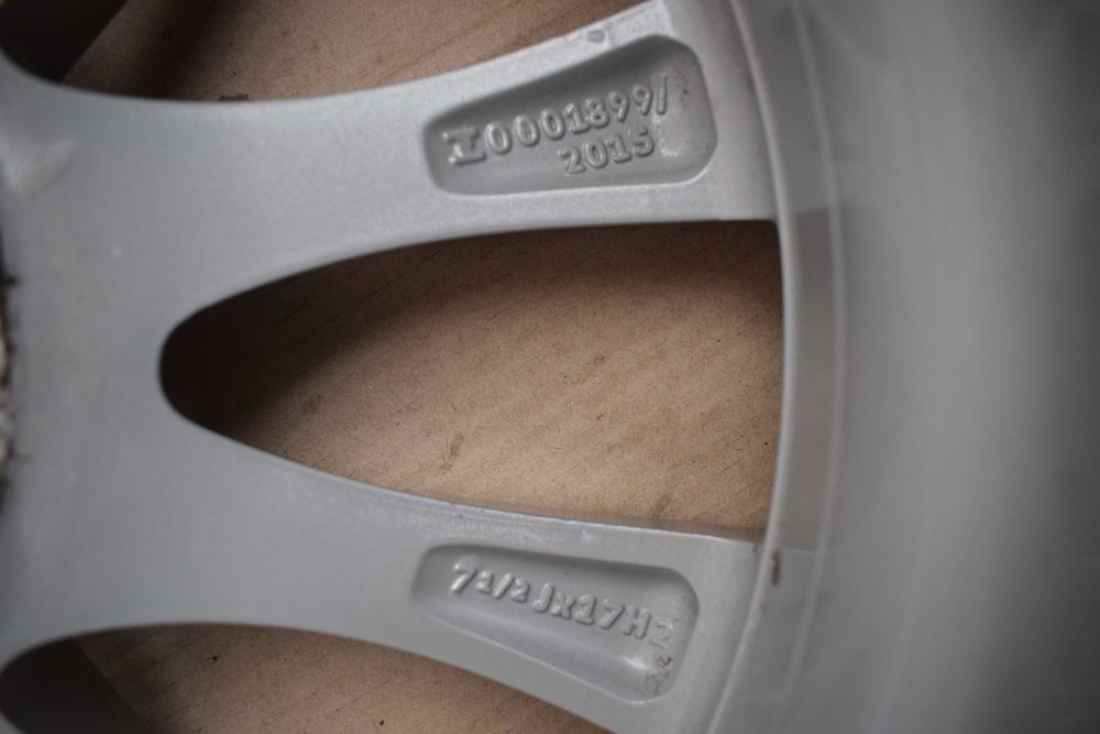 4XALUFELGI 5x120 felgi koła BMW F30 F31 F34 R17 7,5x17 ET37 Stan BDB