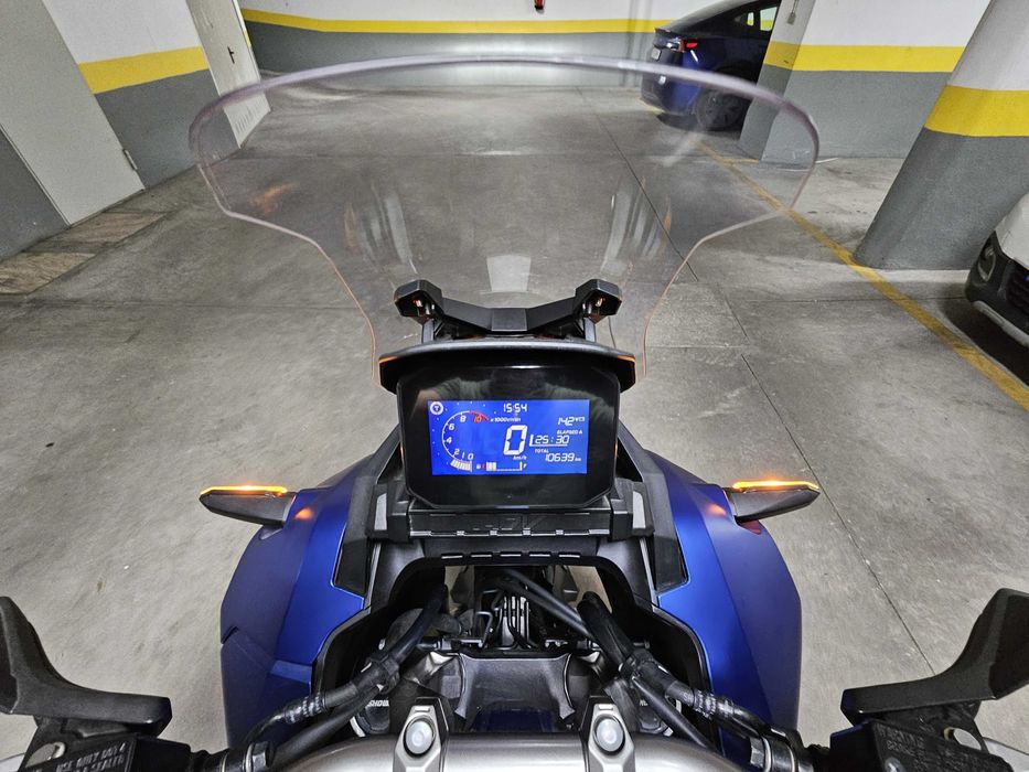 Honda ADV 350 de 2024 com apenas 10.600 kms e com garantia da marca