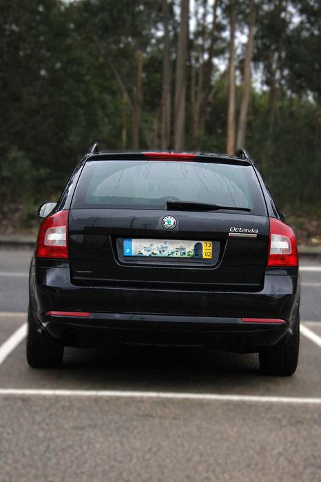 Skoda Octavia Break 1.6 TDI Ano 2013