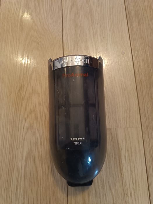 /// Odkurzacz pionowy Bosch 25.2V Flexxo Serie 4 - zbiornik, pojemnik