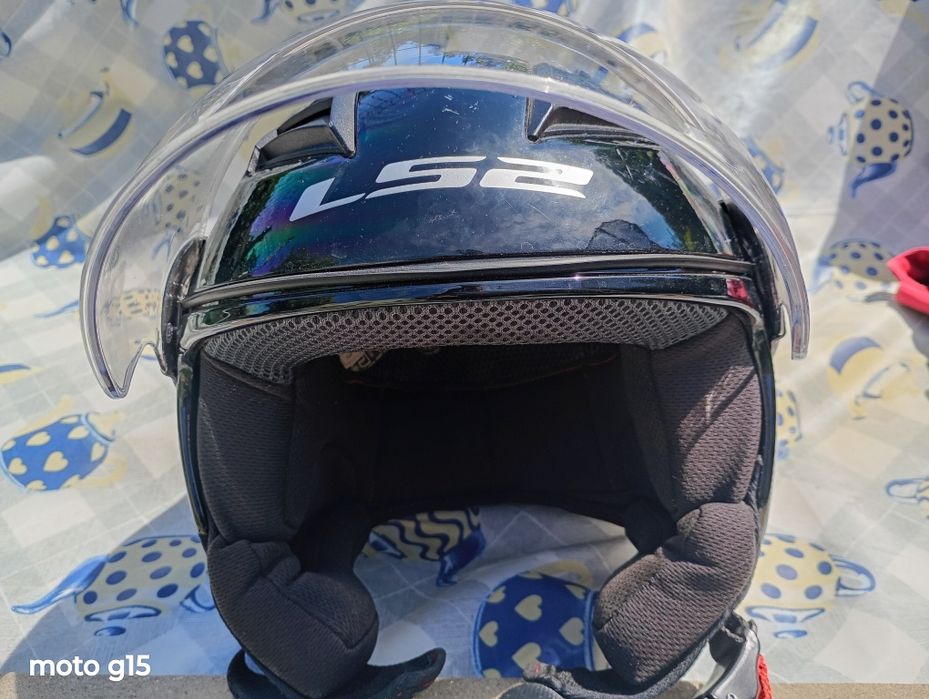 L52O capacete está em boas c