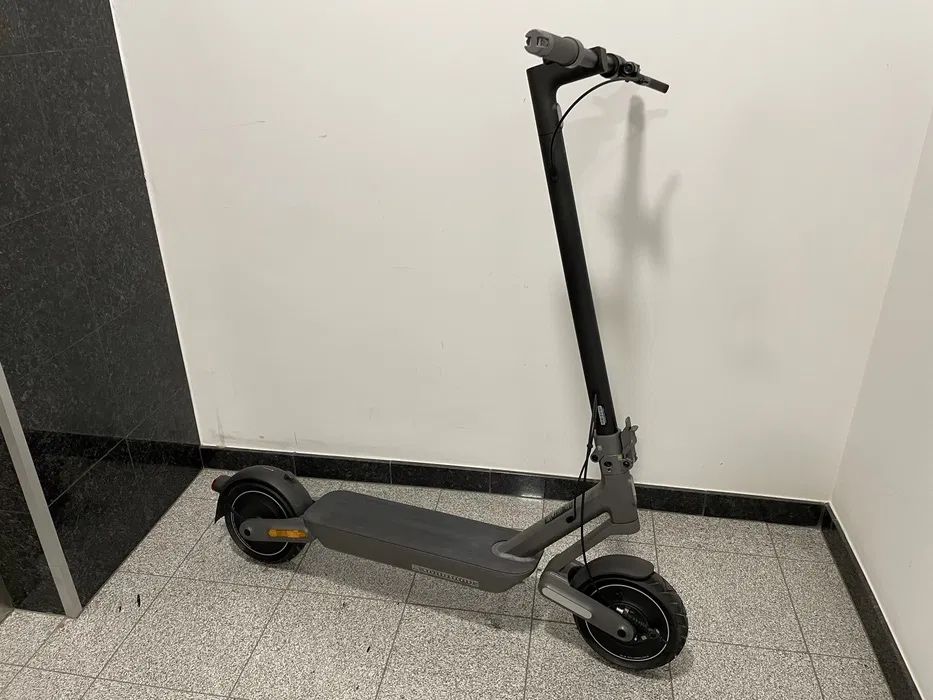 Hulajnoga 29kmh Xiaomi 4 Ultra Electric Scooter Elektryczna