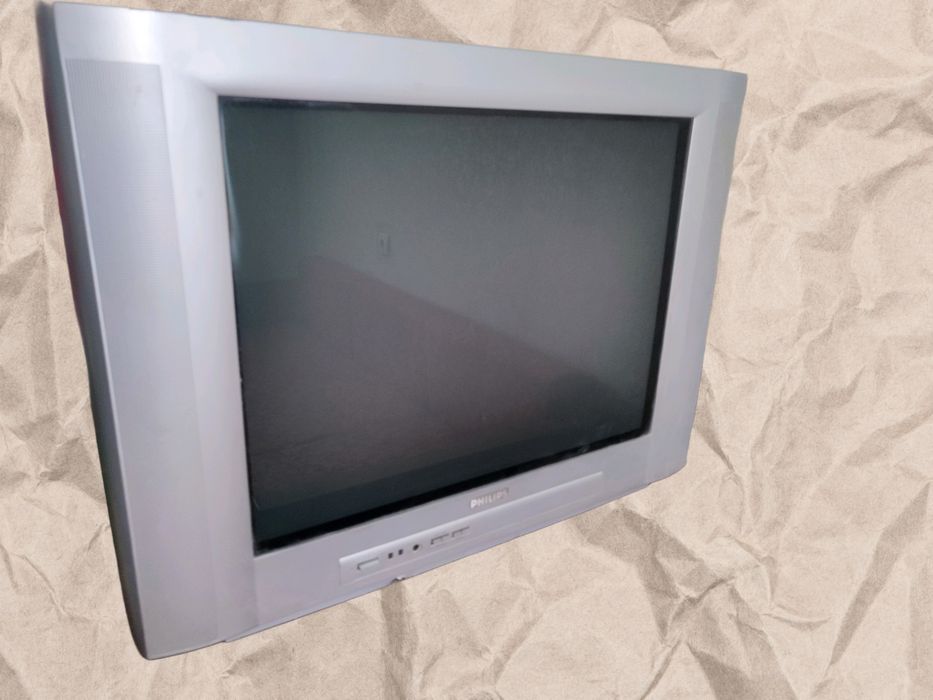 Большой телевизор Philips