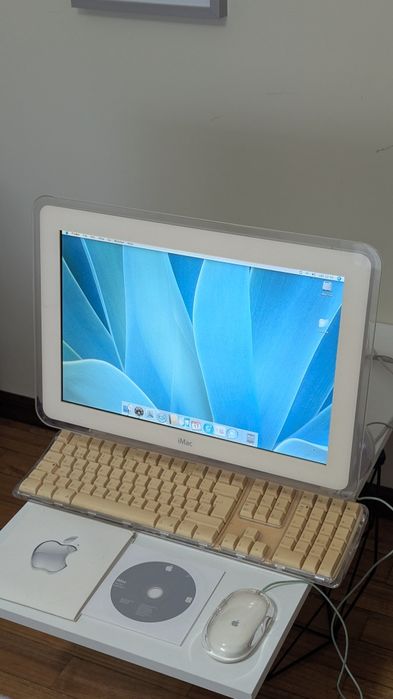 iMac G4 17" com acessórios