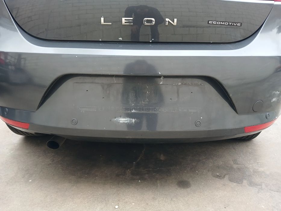 Pára-choques trás SEAT Leon (1P1)