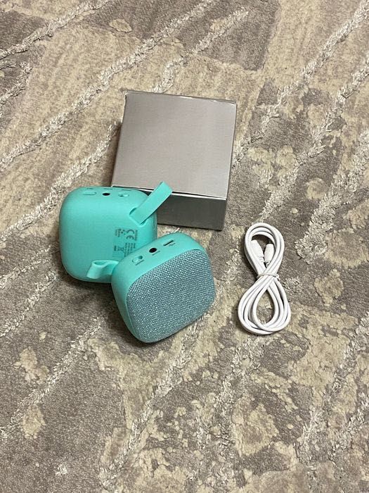 Колонка з мікрофоном і Bluetooth