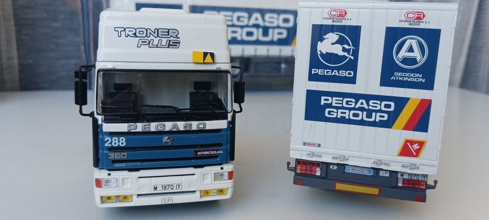 Camião Pégaso escala 1/43