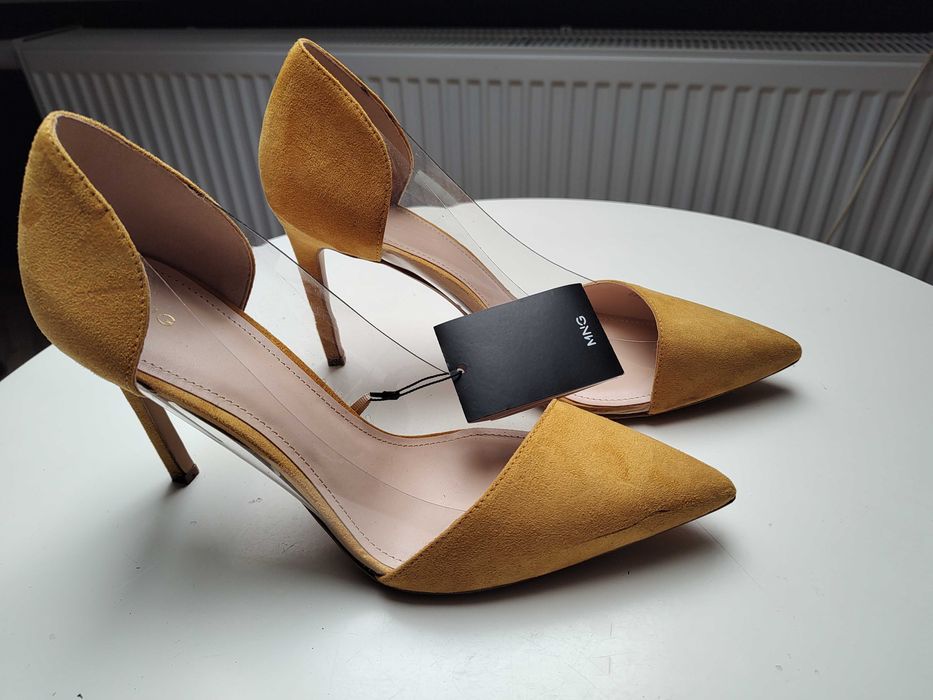 Czółenka szpilki musztardowe MANGO