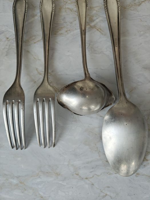 Posrebrzane sztućce do serwowania - łyżka półmiskówa, chochelka