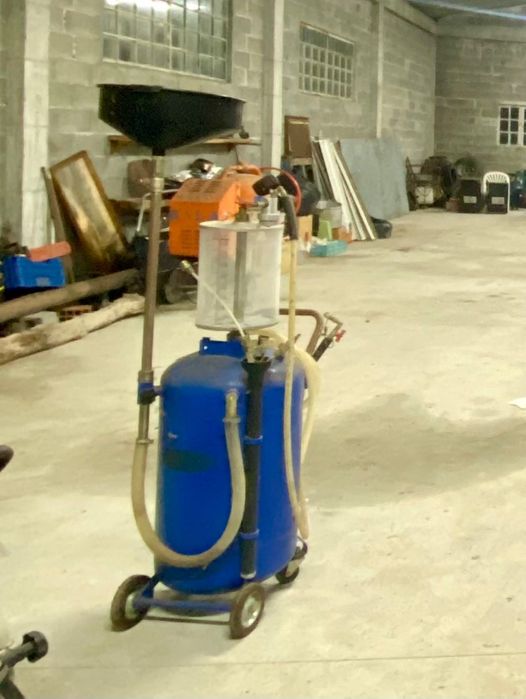 Extractor De Óleo De Descarga Hidráulico Portátil 80 L