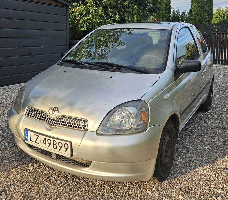 Toyota Yaris, 2002, benzyna