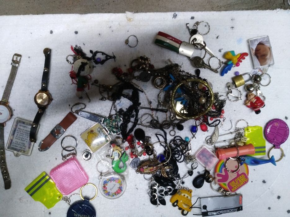 Akcesoria zegarki kolczyki