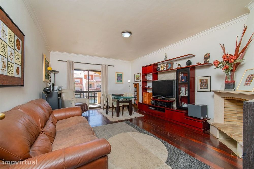 Apartamento T2 com Garagem | Costa da Guia, Cascais