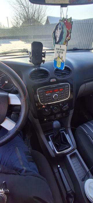 Форд Фокус 2011 рік 1.4 газ,бензин