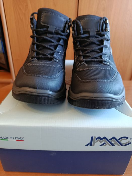 Чоловічі кросівки від Imac.