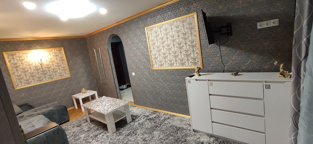 Квартира в центрі! Біля озера!