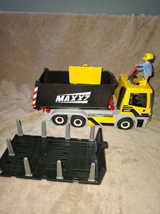Playmobile , ciężarówka z wymienną naczepą
