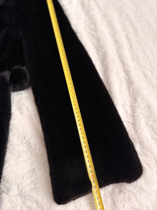 Futro naturalne z norki „Blacklama”