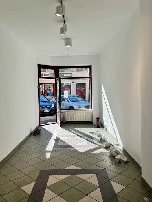 Na sprzedaż/wynajem lokal użytkowy w ścisłym centrum Świebodzina