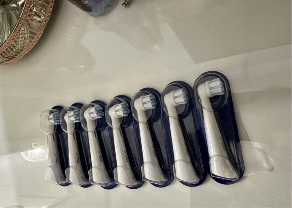 Główki do szczoteczki Oral B i-O 7 szt sensitive