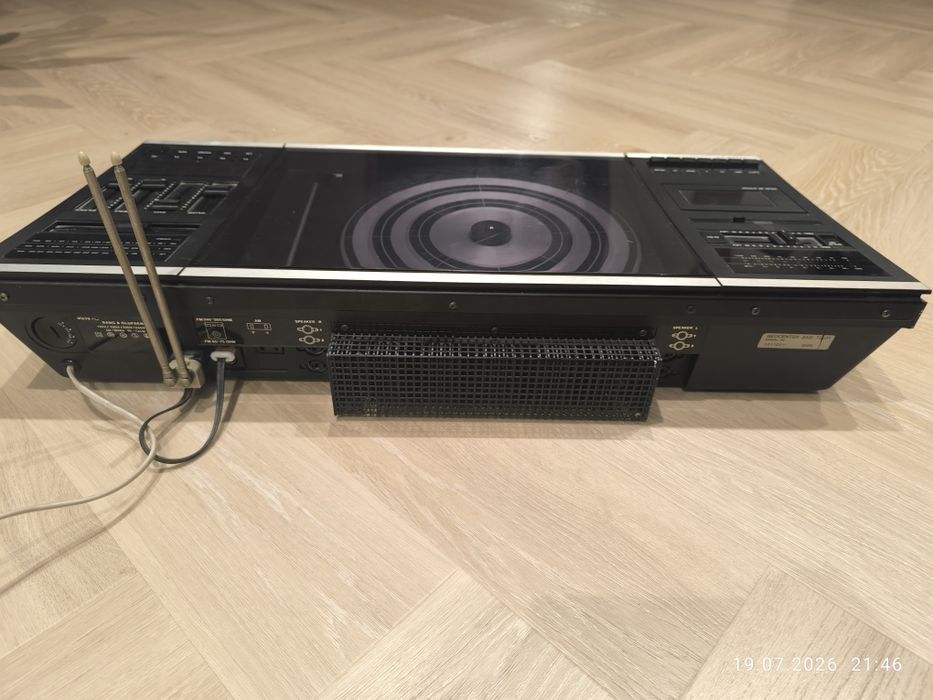 Bang & Olufsen Beocenter 2000