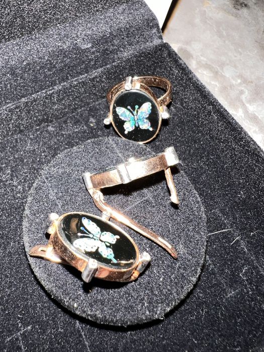 Серьги и кольцо ониксовая бабочка, бриллианты, золото 585•