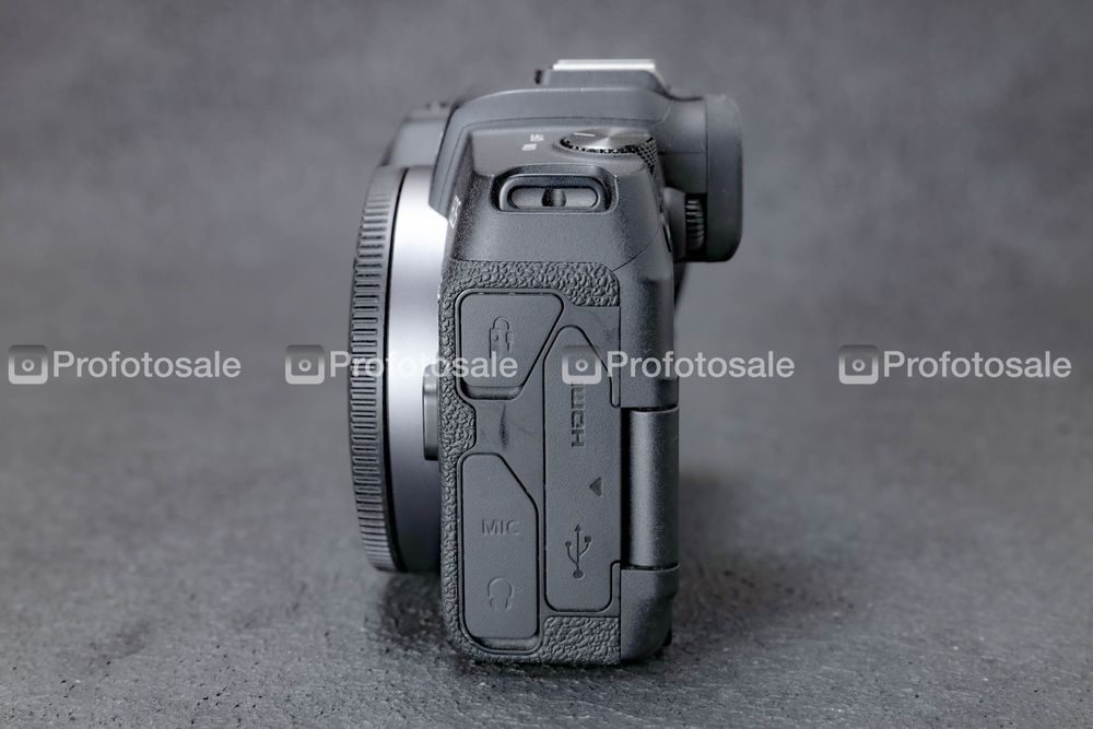 Фотоапарат Canon EOS RP