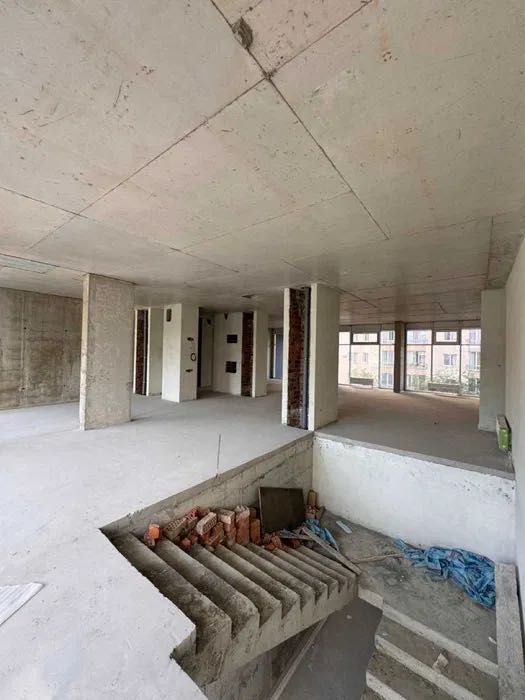 Оренда фасадного комерційного приміщення в ЖК Замарстинівська 134 а