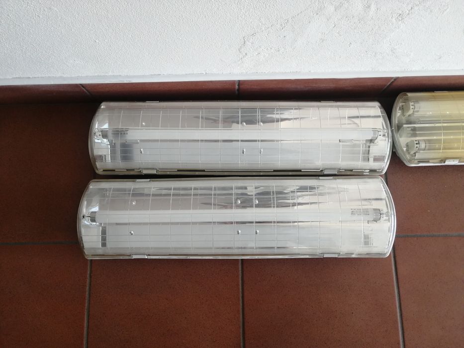 lâmpada com a armação