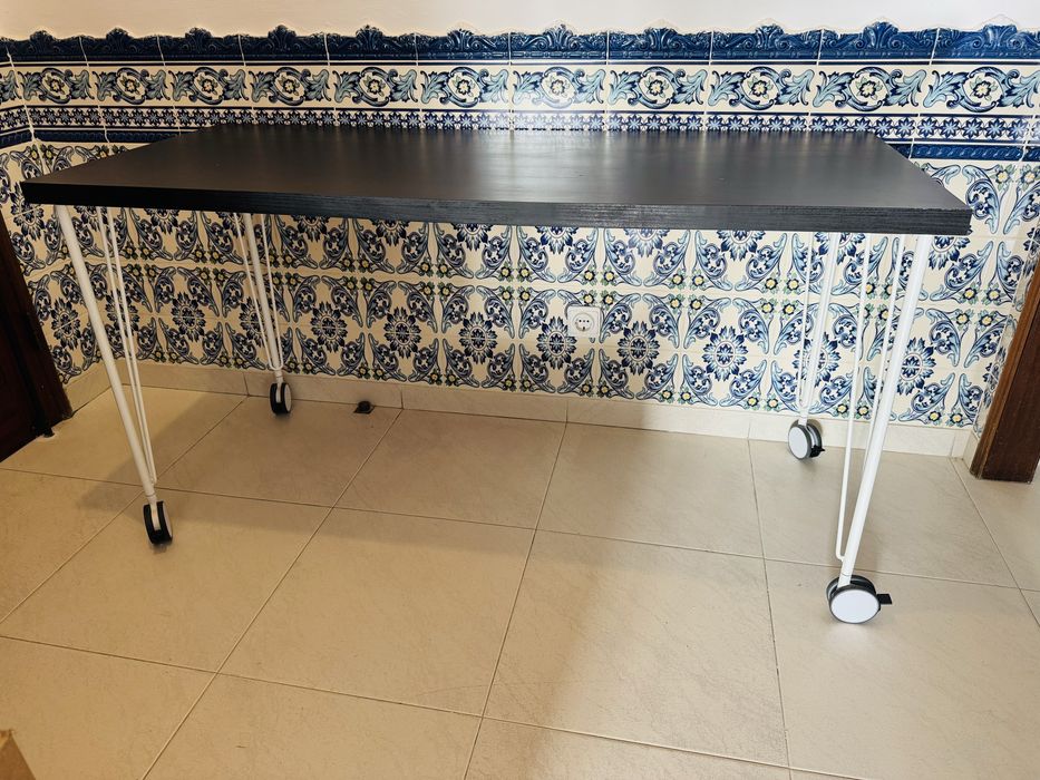 Secretária IKEA