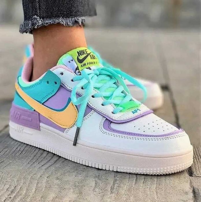 Кроссовки Найк Белые Женские Кожаные Форсы Разноцветные