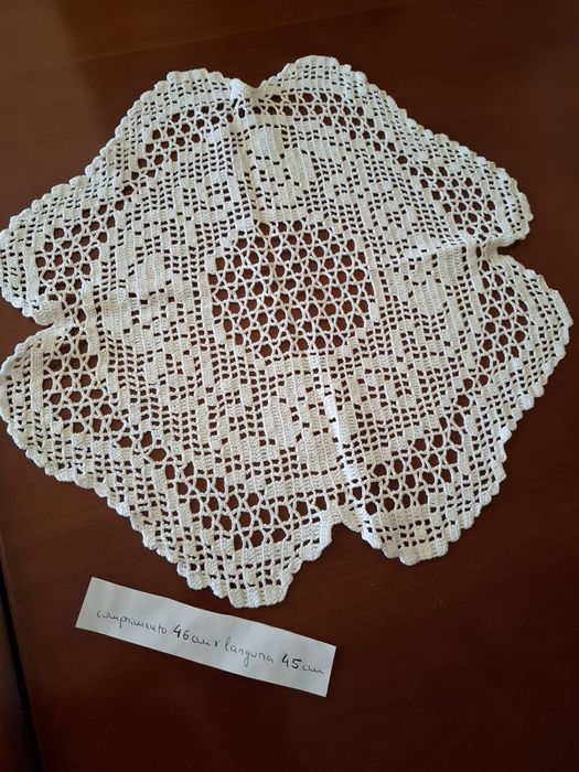 Panos em croché  de quarto64cmx58cm