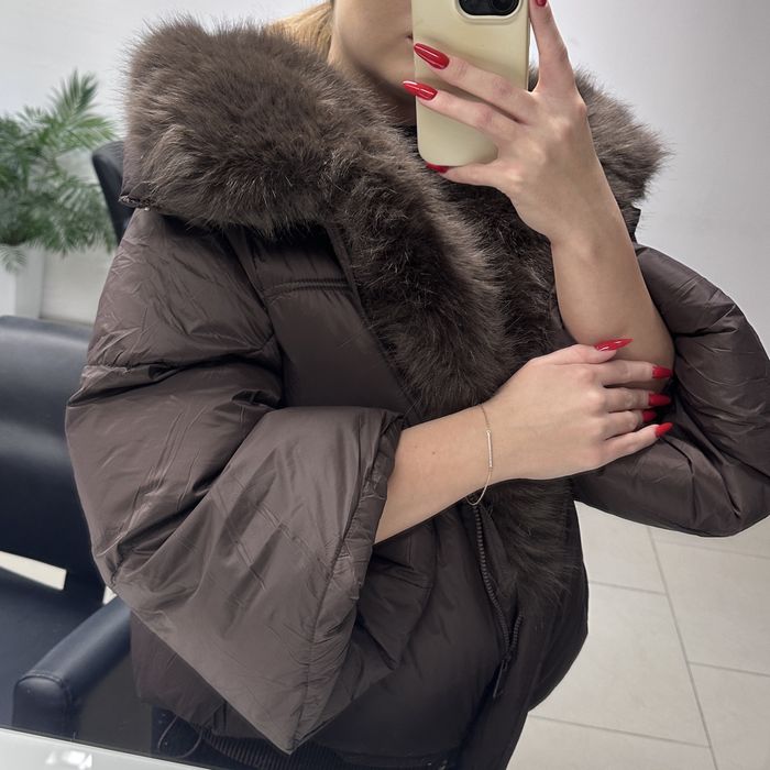 Kurtka puchowa z futrem brazowa