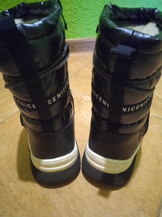 Kozaki śniegowce roz.35