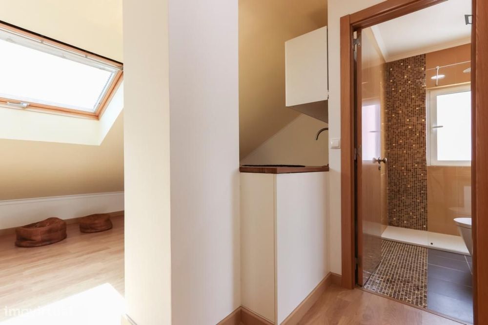 Quarto - localizado em Benfica Lisbon